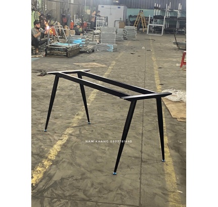 Chân bàn làm việc nhân viên C-STYLE