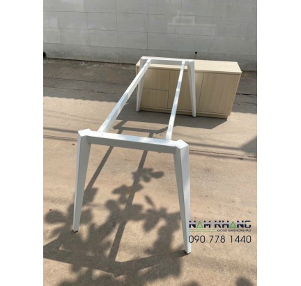 Bàn Giám Đốc BGĐ-04