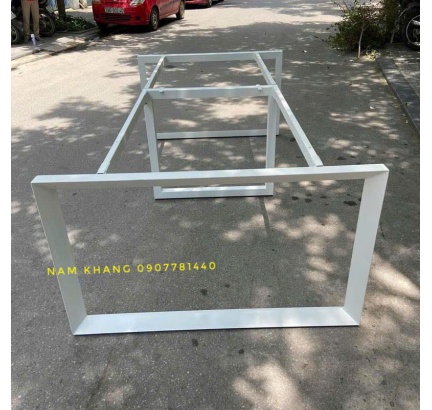 Chân tam giác quỳ  - chân bàn 4 chỗ ngồi