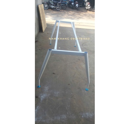 Bàn họp NK-09 COL